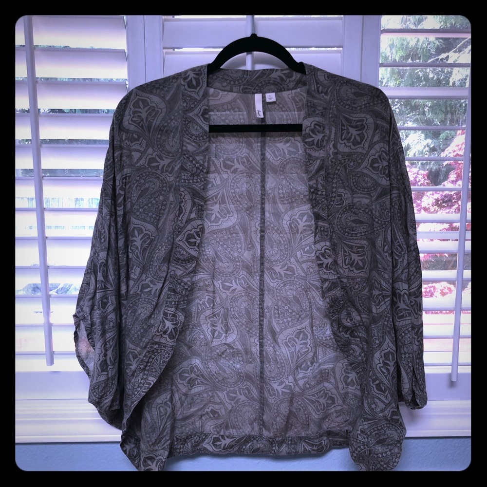 Summer shrug S/M/L